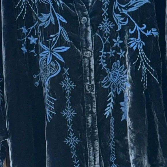 Johnny Was heavily embroidered Azure Velvet Kimono Sleeve Shirt/Jacket NWT - Picture 3 of 12